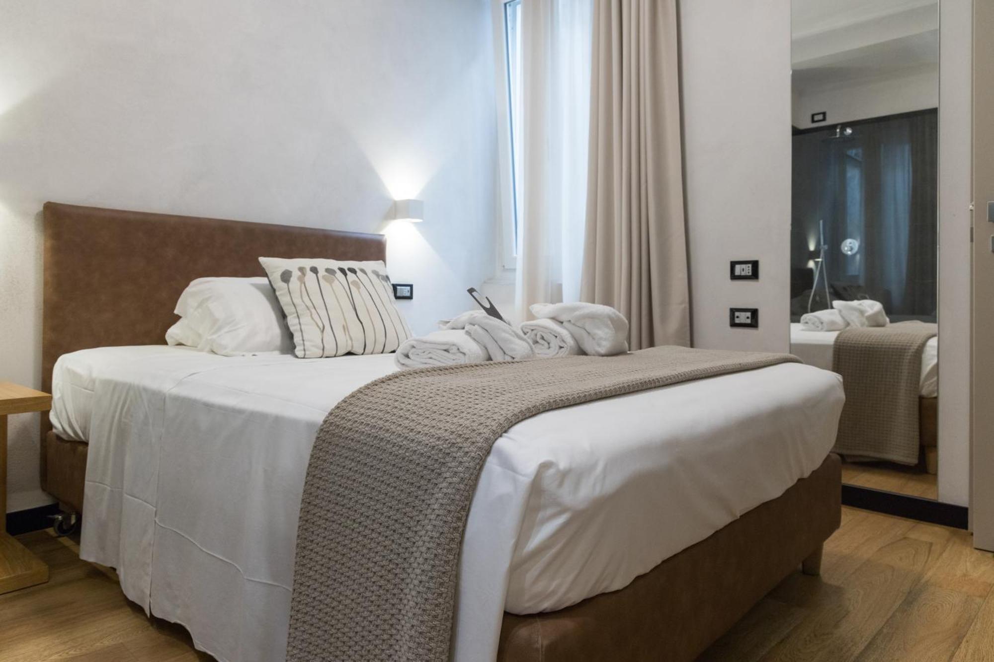 Hotel Doria Генуя Екстер'єр фото