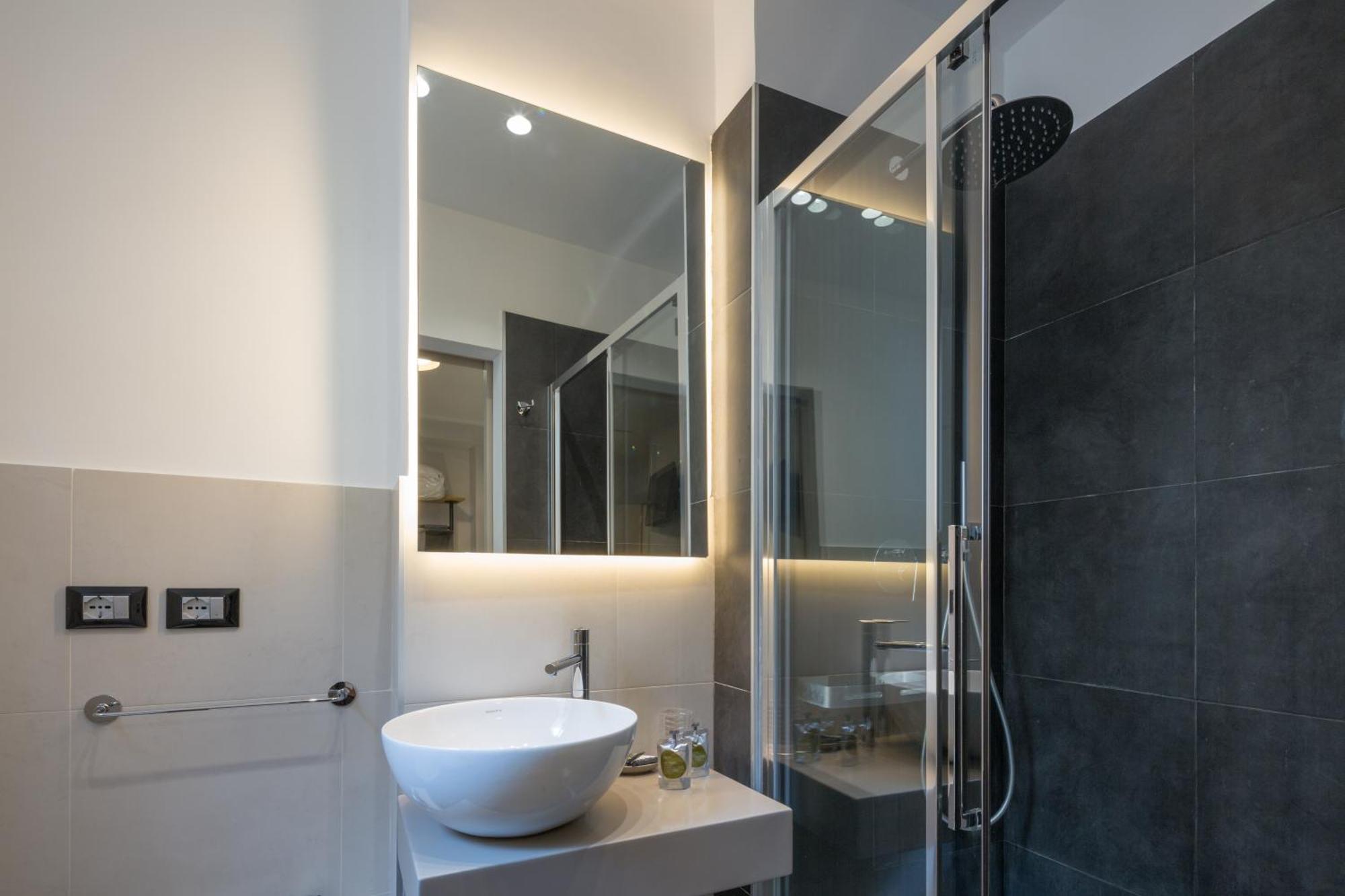 Hotel Doria Генуя Екстер'єр фото